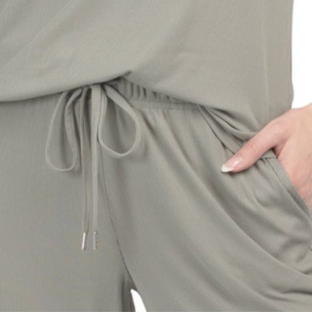 NWT NICOLE MILLER Green High Neck Tank and Pockets Pull on Pants Set Size - Picture 6 of 12